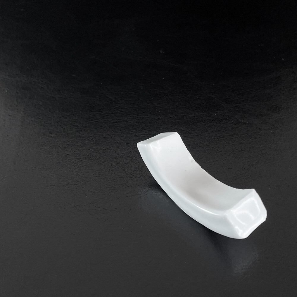 ね様のみご購入いただけます。　黒田泰蔵　箸置　白磁 ね様のみご購入いただけます。 黒田泰蔵 箸置 白磁 □ 黒田泰