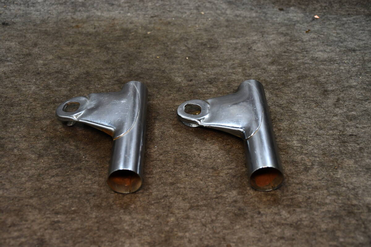 【Y25-1509】KAWASAKI　Z1后期用　ライトステー4個(gè)セット　中古品/Z1ライトステー/Z2ライトステー/Z1后期ライトステー/KZ1000ライトステー