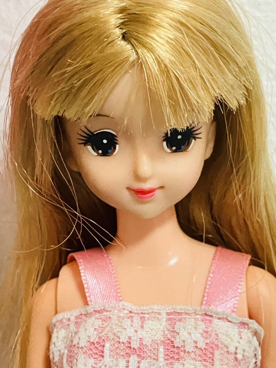 はじめましてジェニー　著せ替え人形