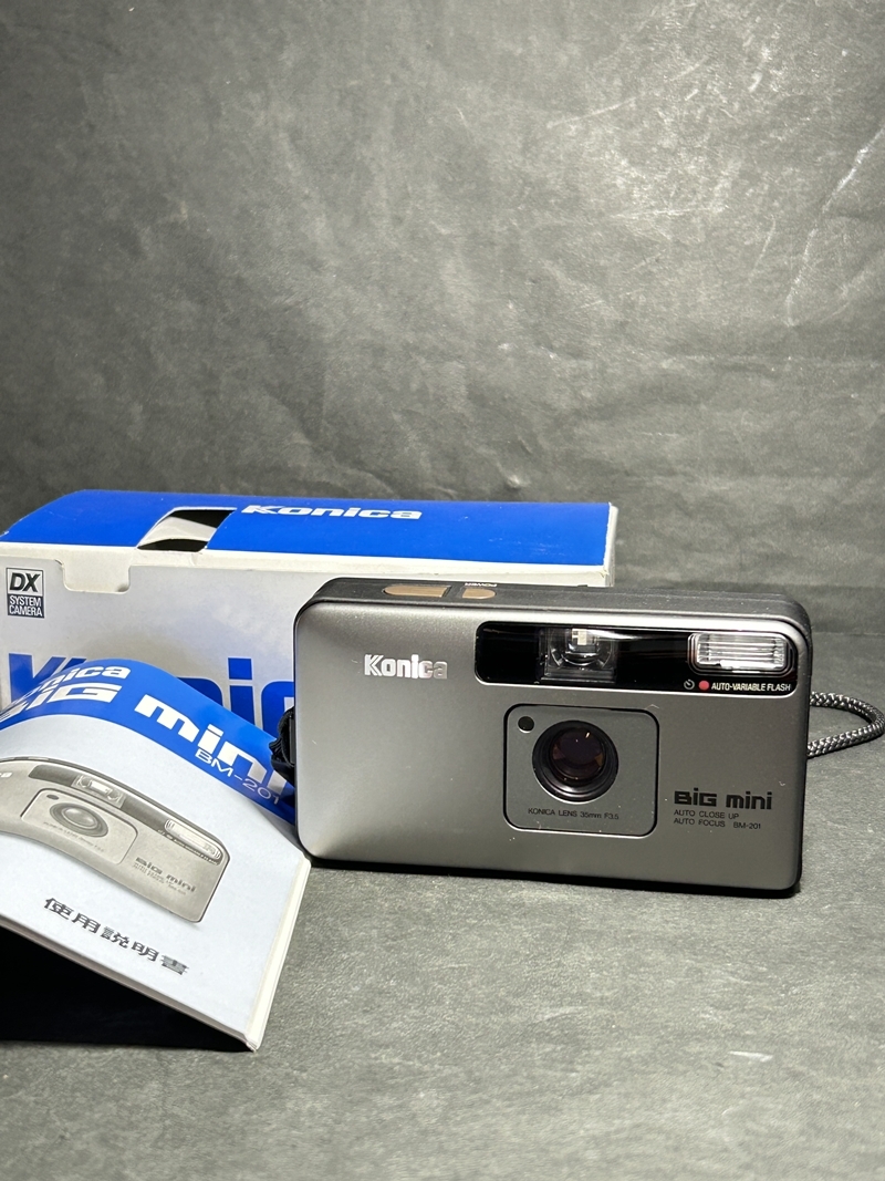 * collector стоит посмотреть Konica Konica BiG mini F большой Mini компакт-камера пленочный фотоаппарат линзы 35mm F3.5 с коробкой op967