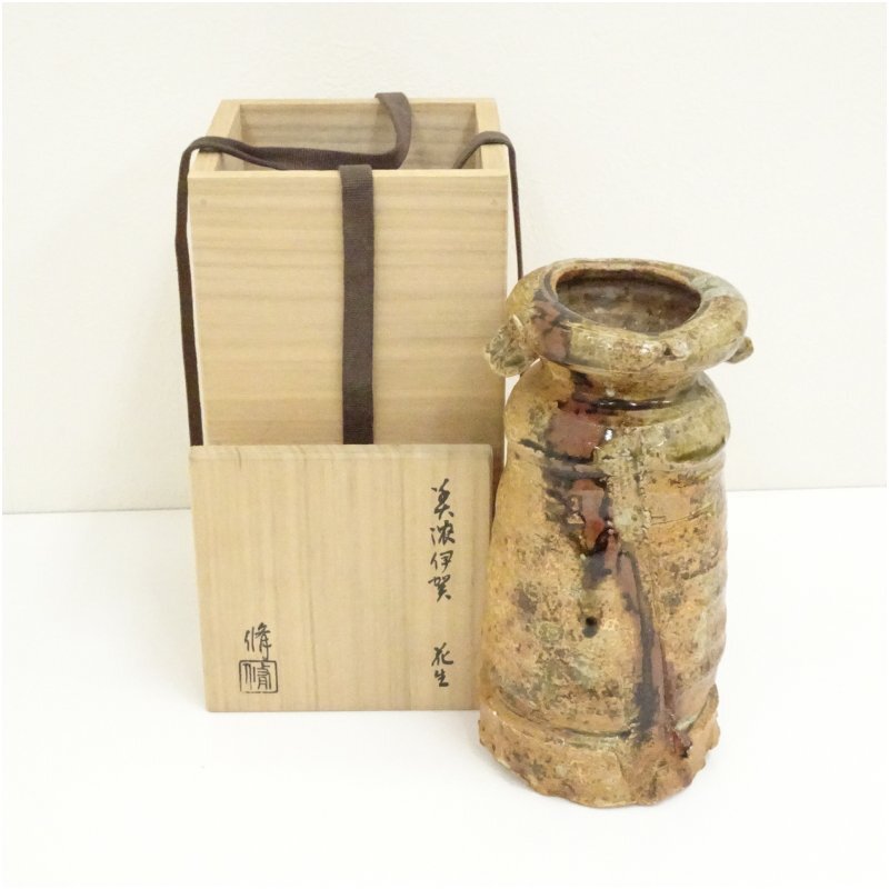新学　伊賀　 花入 共箱 新学 伊賀 花入 共箱 - メルカリ