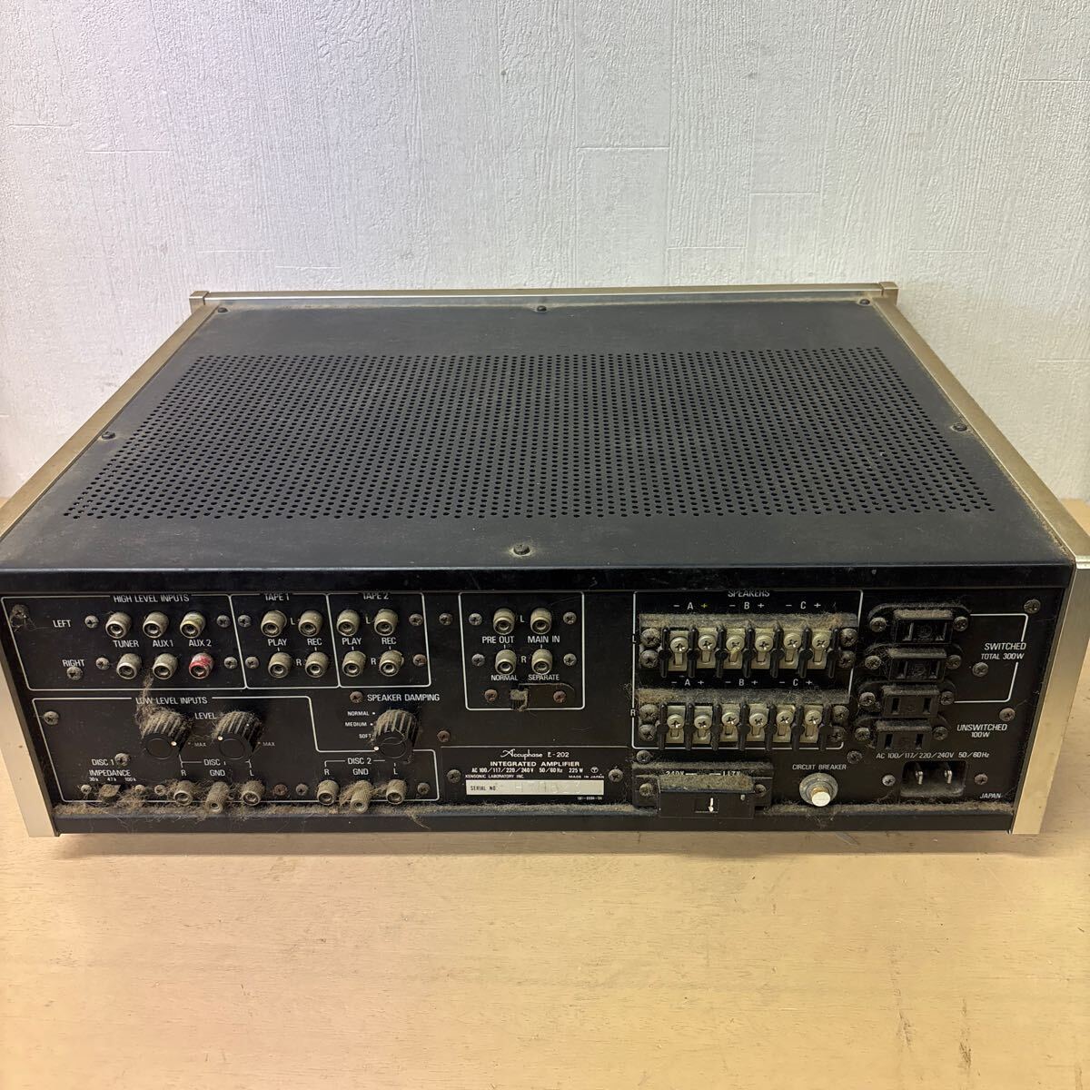  текущее состояние товар Accuphase E-202 основной предусилитель Accuphase H7n823 работоспособность не проверялась электрический кабель отсутствует 