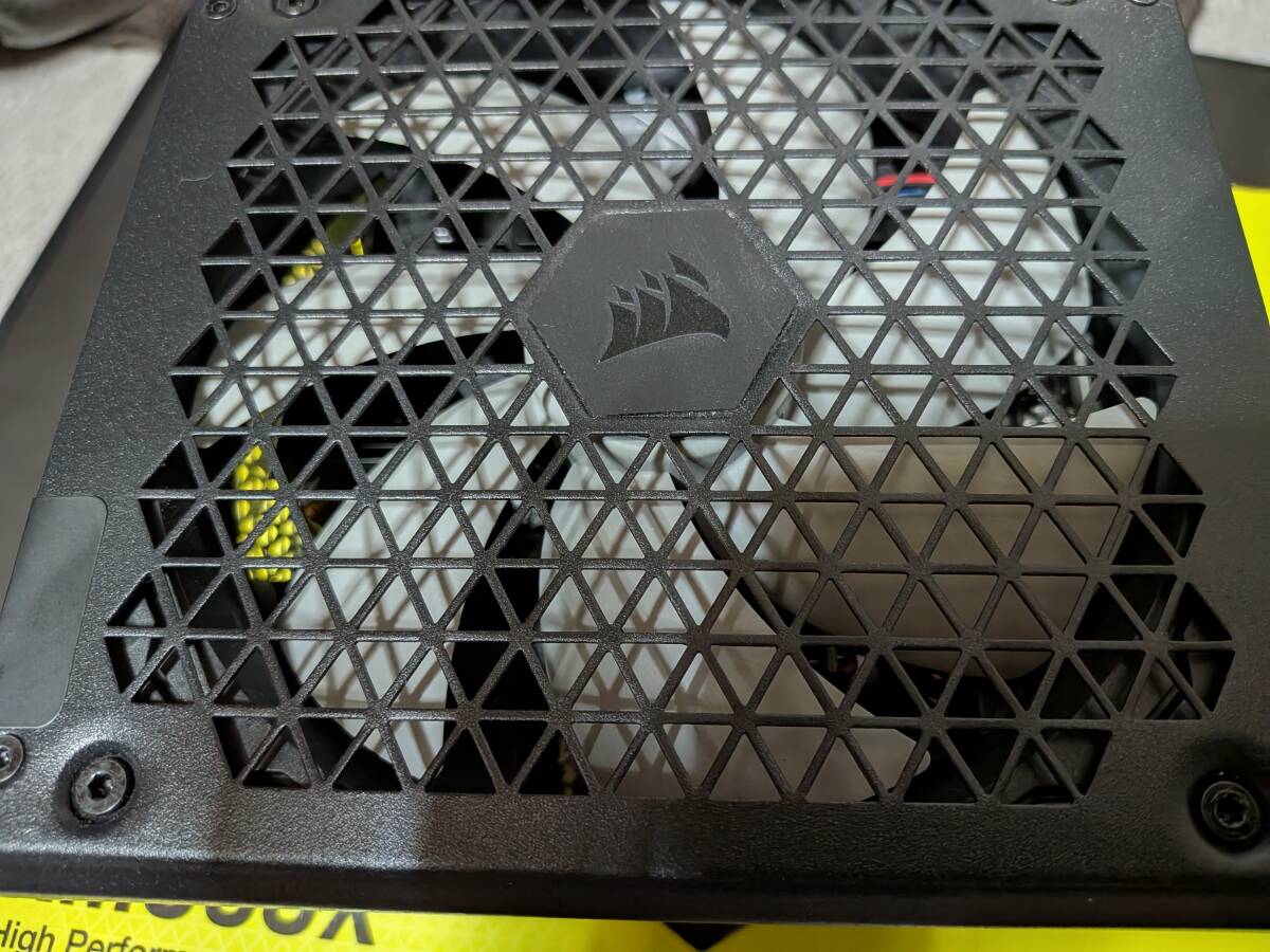 中古　CORSAIR RM850x 2021モデル (CP-9020200-JP)