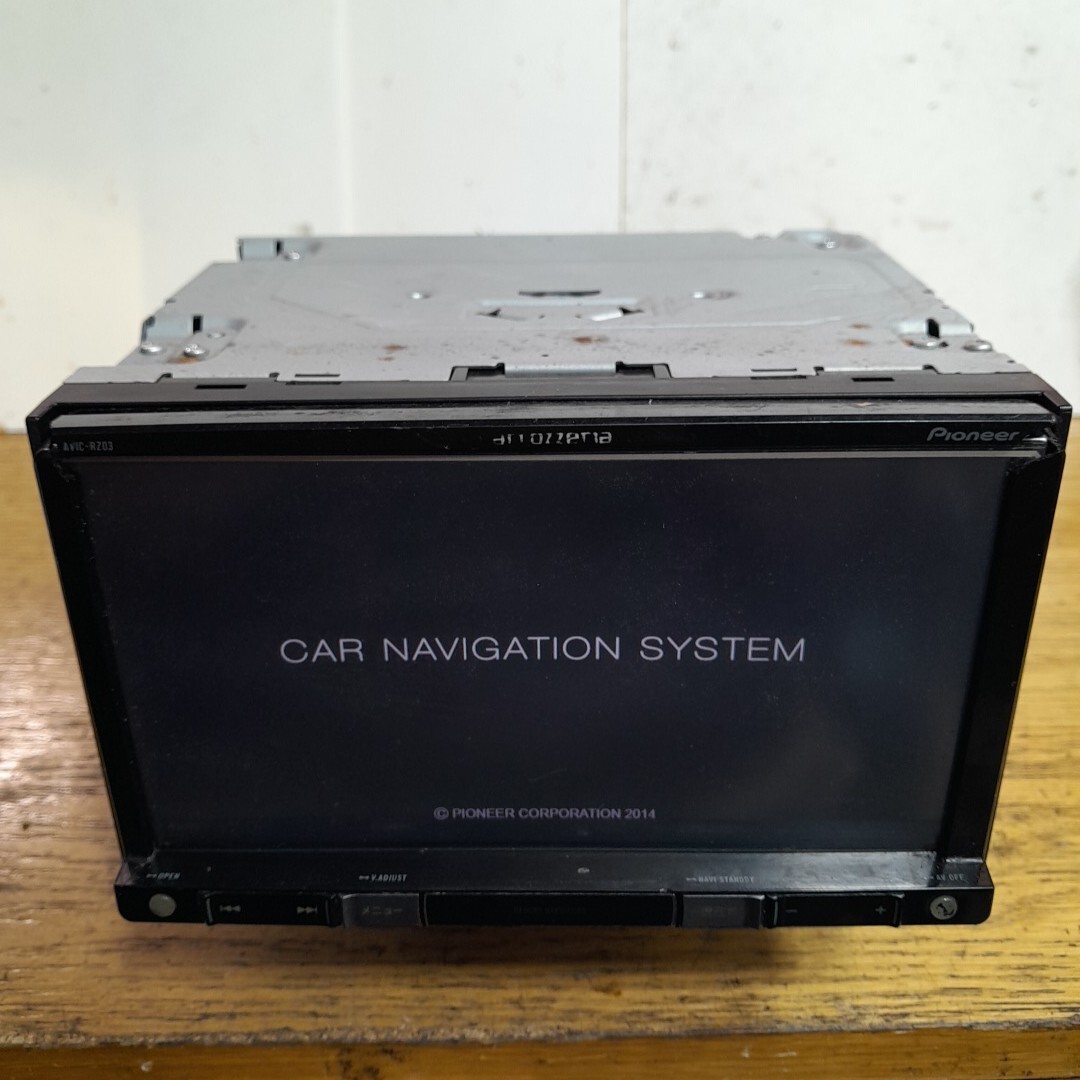  Carozzeria AVIC-RZ03 2014 год no. версия 2.0.0 карта данные ( контрольный номер :25010120 ) дисплей сверху сторона корпус разбит 