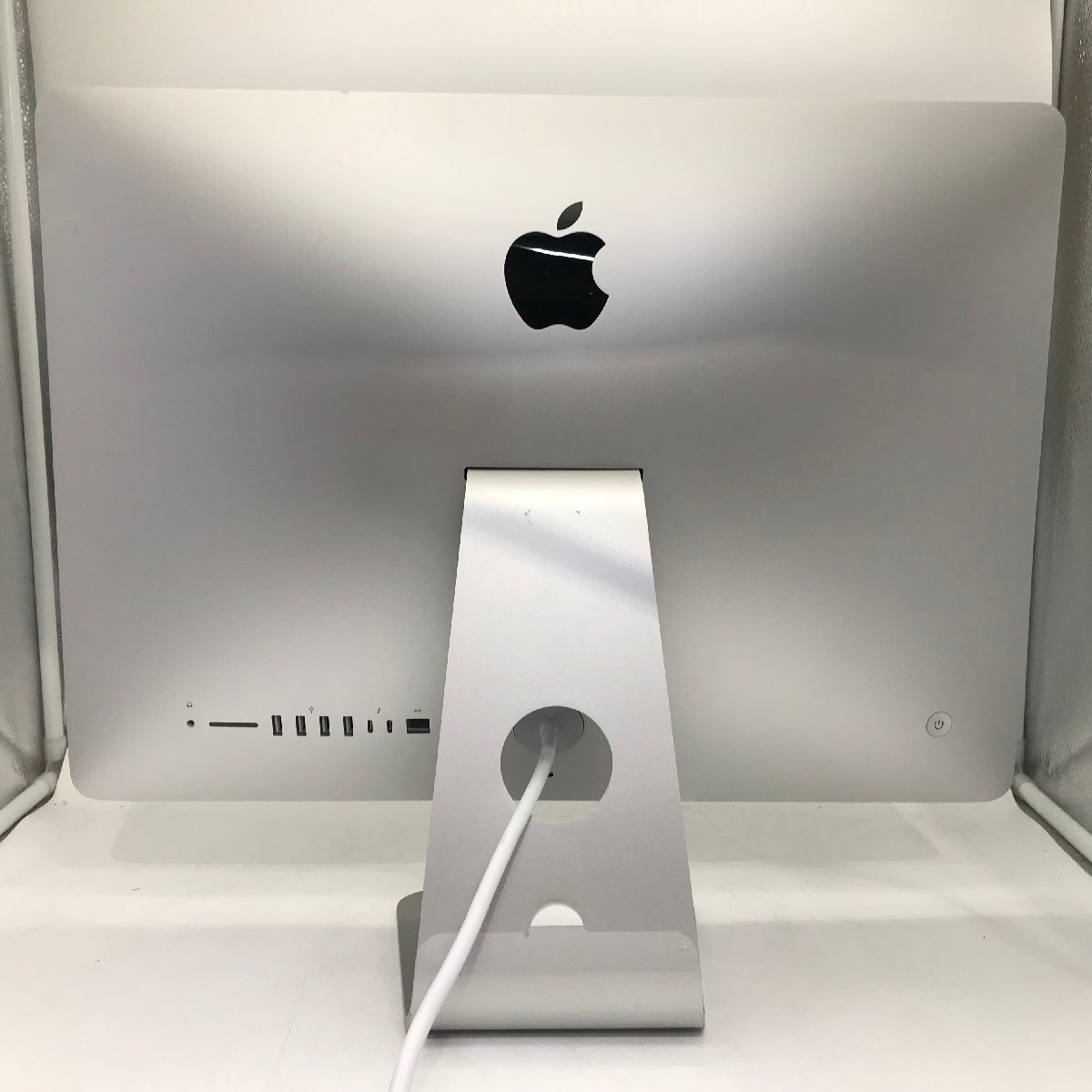 Apple Inc. iMac (Retina 4K 21.5 дюймовый 2019) Core i5 3.00GHz/32 GB/32 GB(NVMe) / 1 TB (0617D02)