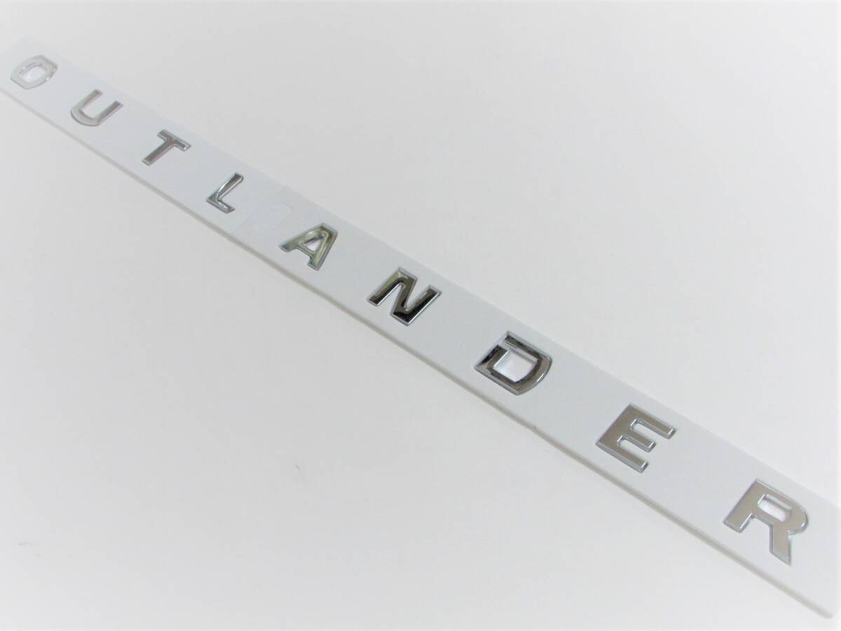 三菱 OUTLANDER アウトランダー ボンネット エンブレム シルバー