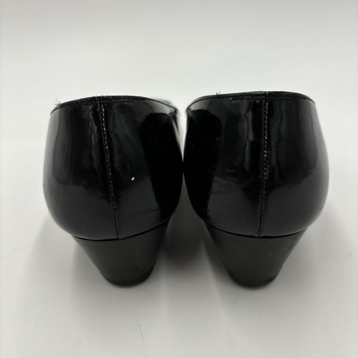 H ＊ イタリア制 '高級(jí)婦人靴' Salvatore Ferragamo サルヴァトーレフェラガモ 本革 ヴァラリボン ヒール / パンプス 8C 25cm レディース