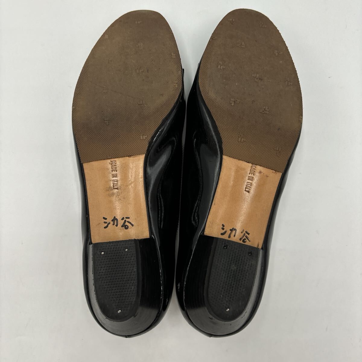 H ＊ イタリア制 '高級(jí)婦人靴' Salvatore Ferragamo サルヴァトーレフェラガモ 本革 ヴァラリボン ヒール / パンプス 8C 25cm レディース
