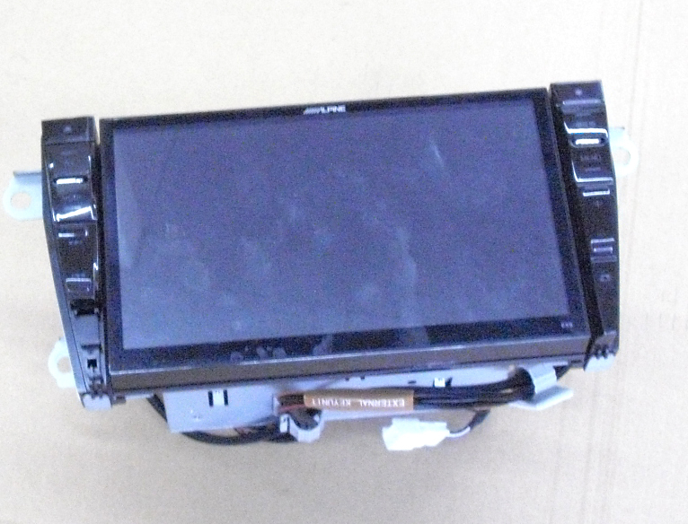 中古 社外 オーディオ アルパイン EX9-PR メモリーナビ ブリウス 30 ZVW30 ９インチ　未確認(rèn)　管理2897