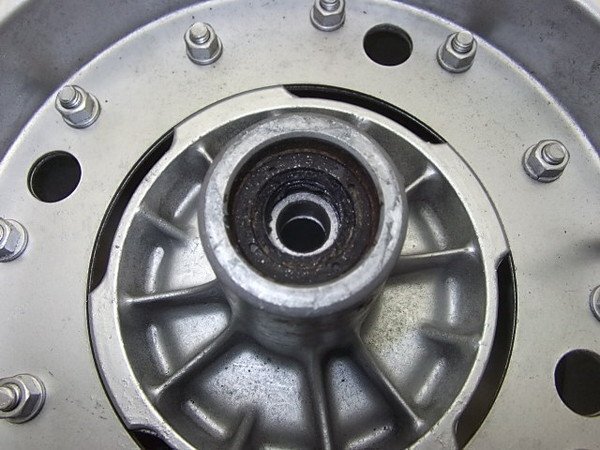 HU3815 バンバン75/VanVan/RV75 フロントホイール?タイヤ RV75-1820
