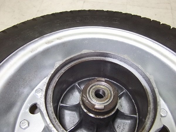 HU3815 バンバン75/VanVan/RV75 フロントホイール?タイヤ RV75-1820