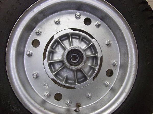 HU3815 バンバン75/VanVan/RV75 フロントホイール?タイヤ RV75-1820