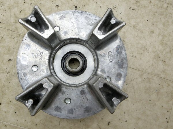 HX3638 スティード400/ STEED リアホイールスプロケットハブ NC26-1308