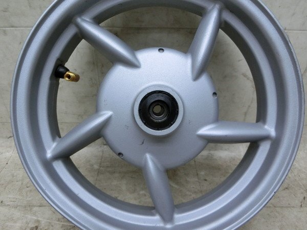 HX8824 ビーノ/ XC50 Vino 13PJ/ フロントホイール SA37J-4601
