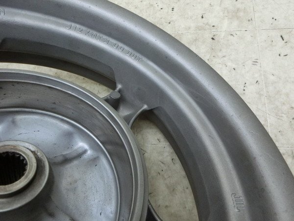 HX4669 シグナスX SR/ XC125SR CYGNUS-X SR 1YP2/2013 リアホイール SE44J-3078