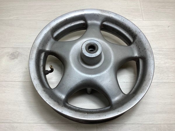 HZ2712 マジェスティ125/ MAJESTY125 フロントホイール インチ12インチサイズ12×2.75 LPRSE27106A-1113