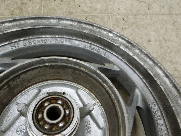 HX7077 シグナス125-1/ CYGNUS125 XC125/2YM フロントホイール ホイールインチ10インチ フロント 10Fホイールサイズ10×2.50 50V-0092