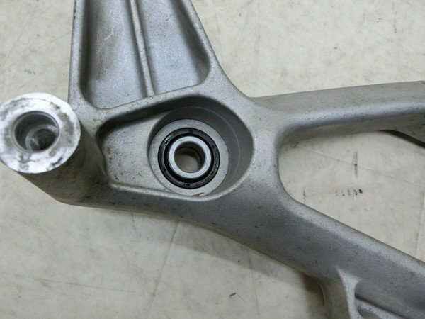 HZ1675 PCX125/ WW125J スイングアーム JF81-1002