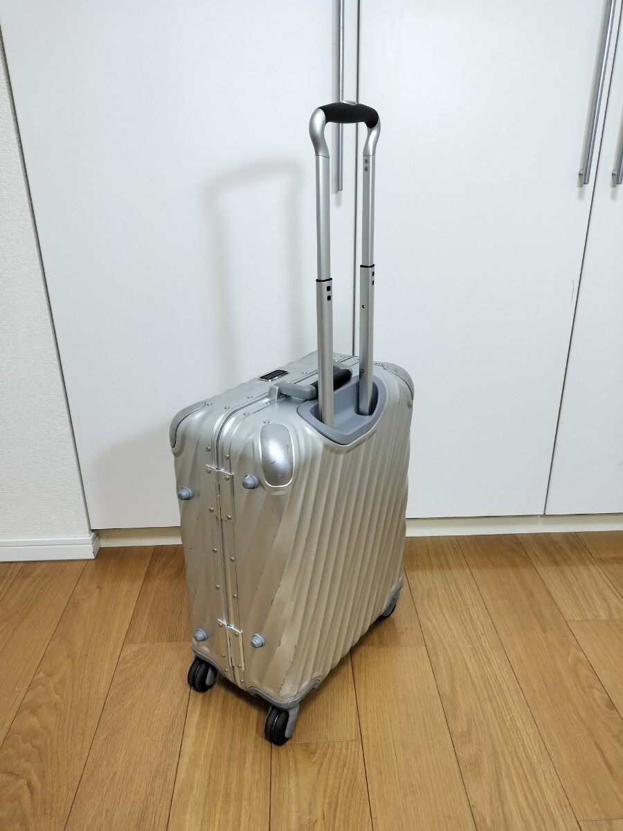  исключительный! tumi 19 DEGREE ALUMINUM Carry on 
