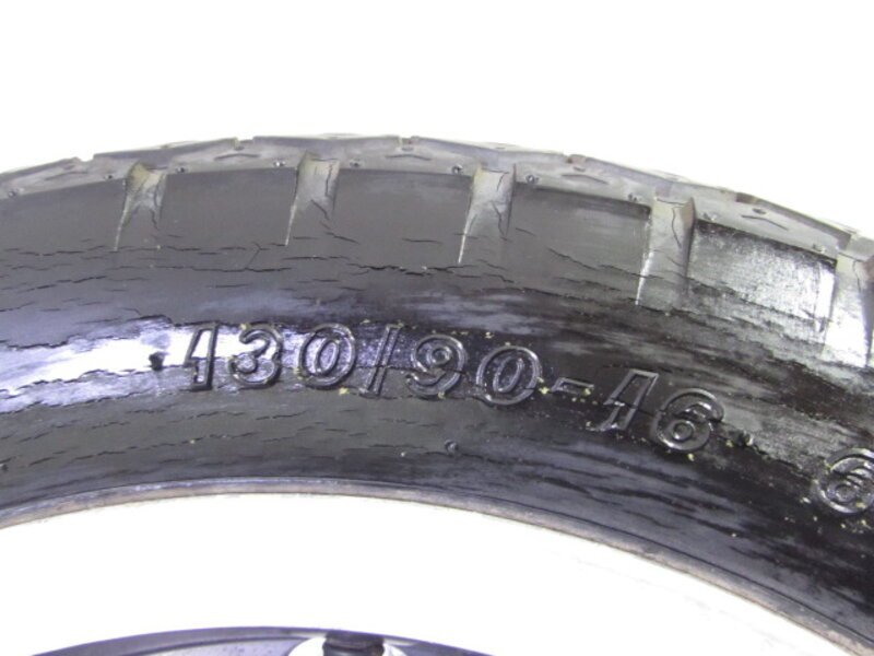 ZEXT CB750カスタムエクスクルーシブ RC04 希少!! 溝有タイヤ付 純正 リアホイール 里コムスター 検※ CB750K CB900F CB750F 156Q06