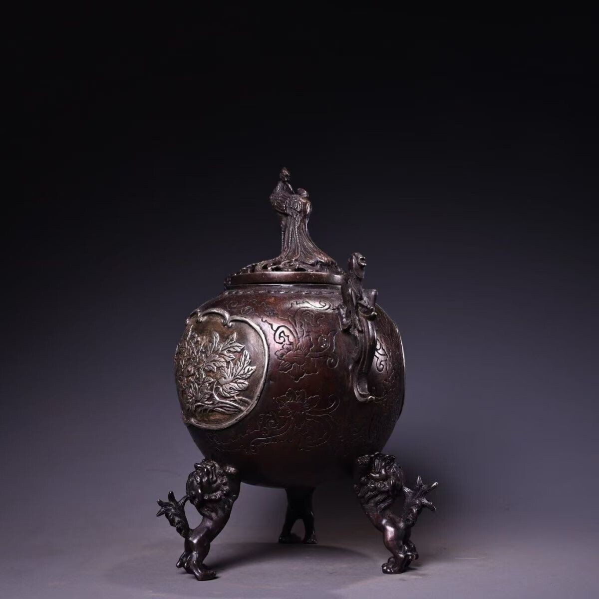 W115-E-60 舊家収蔵 中國(guó)古玩純銅銀吉祥如意雙耳薫香爐三獣 置物