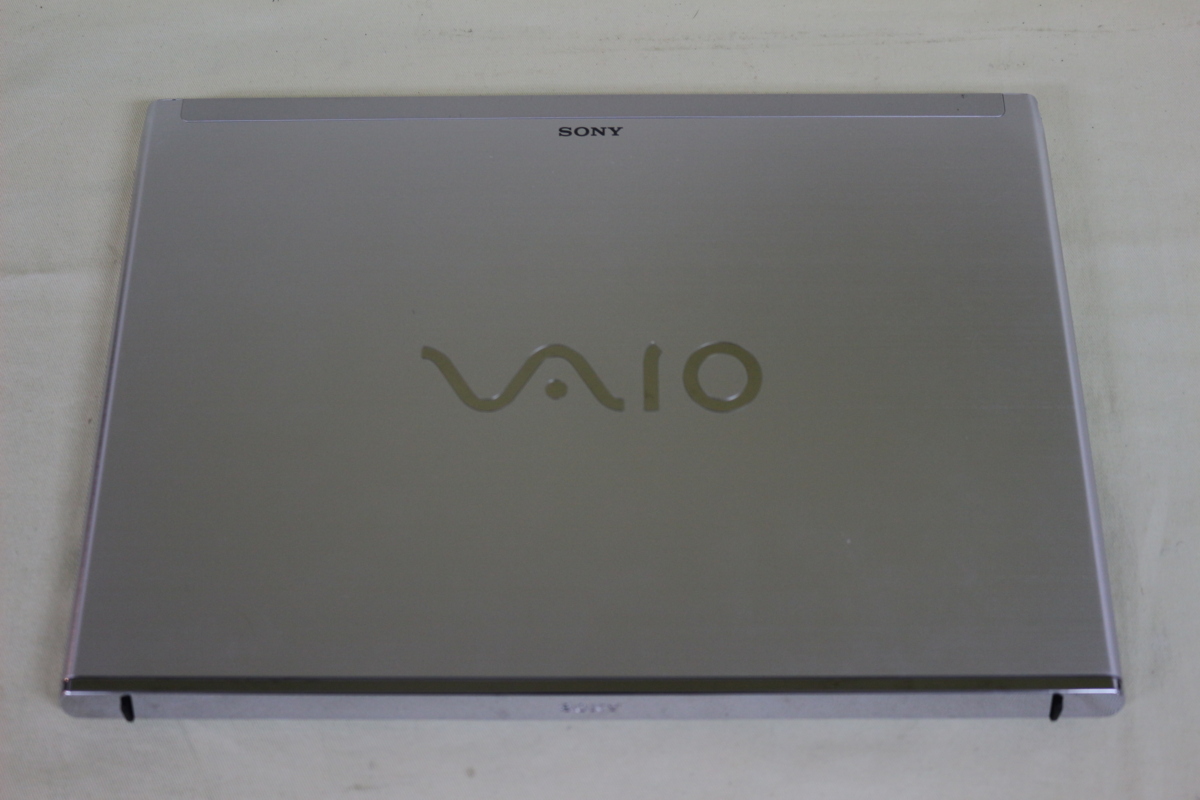 現(xiàn)狀品ノートパソコン SONY VAIO SVT1311AJ Windows10 COREi5 8GB 320GB 13.3inchワイド Bluetooth?カメラ內(nèi)蔵 OS有 代引き可
