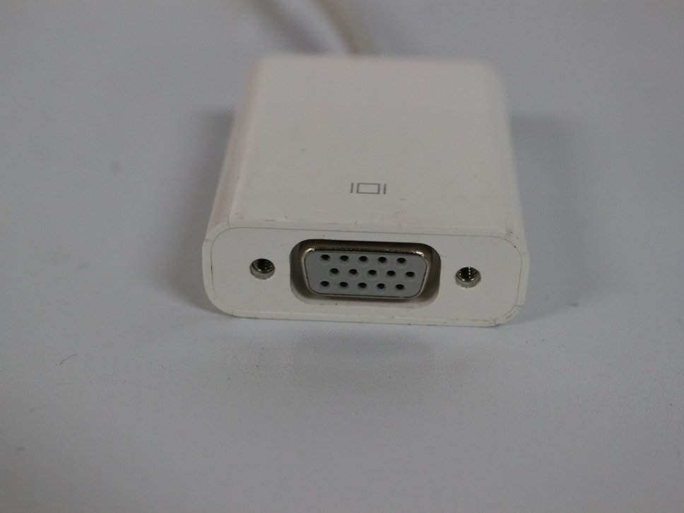 中古品 Apple 変換アダプタ MiniDisplayport- Dsub15pin VGA出力アダプタ A1307