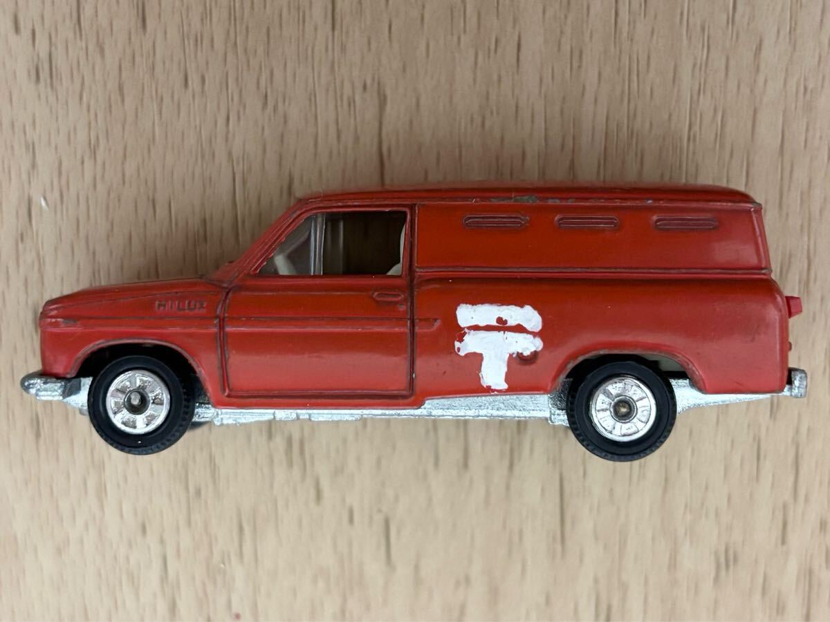  Tomica сделано в Японии No.64 Toyota Hilux почтовая машина 1973 год старый колесо 