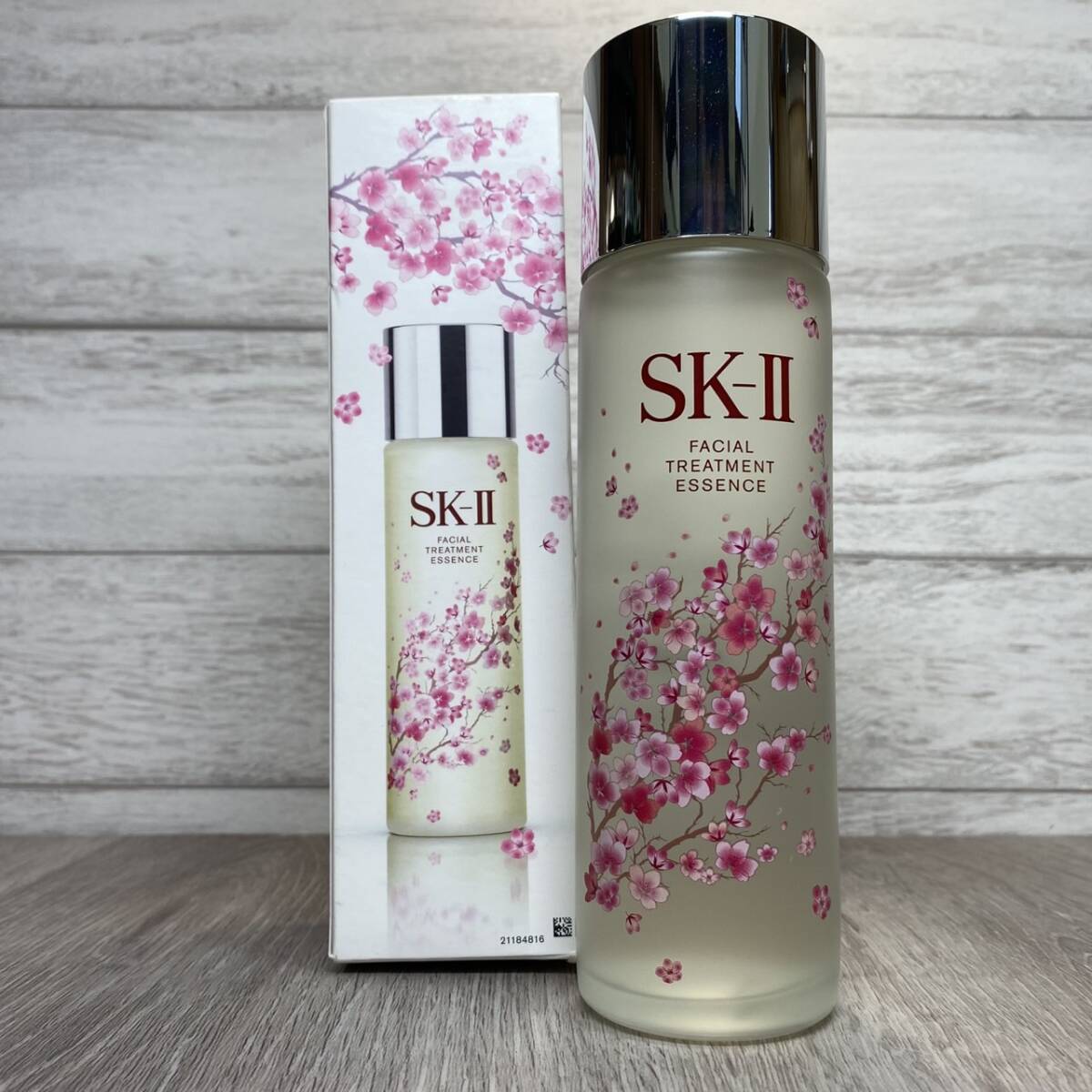 skⅡフェイシャルトリートメントエッセンス桜230ml 4979006118117-2a.jpg
