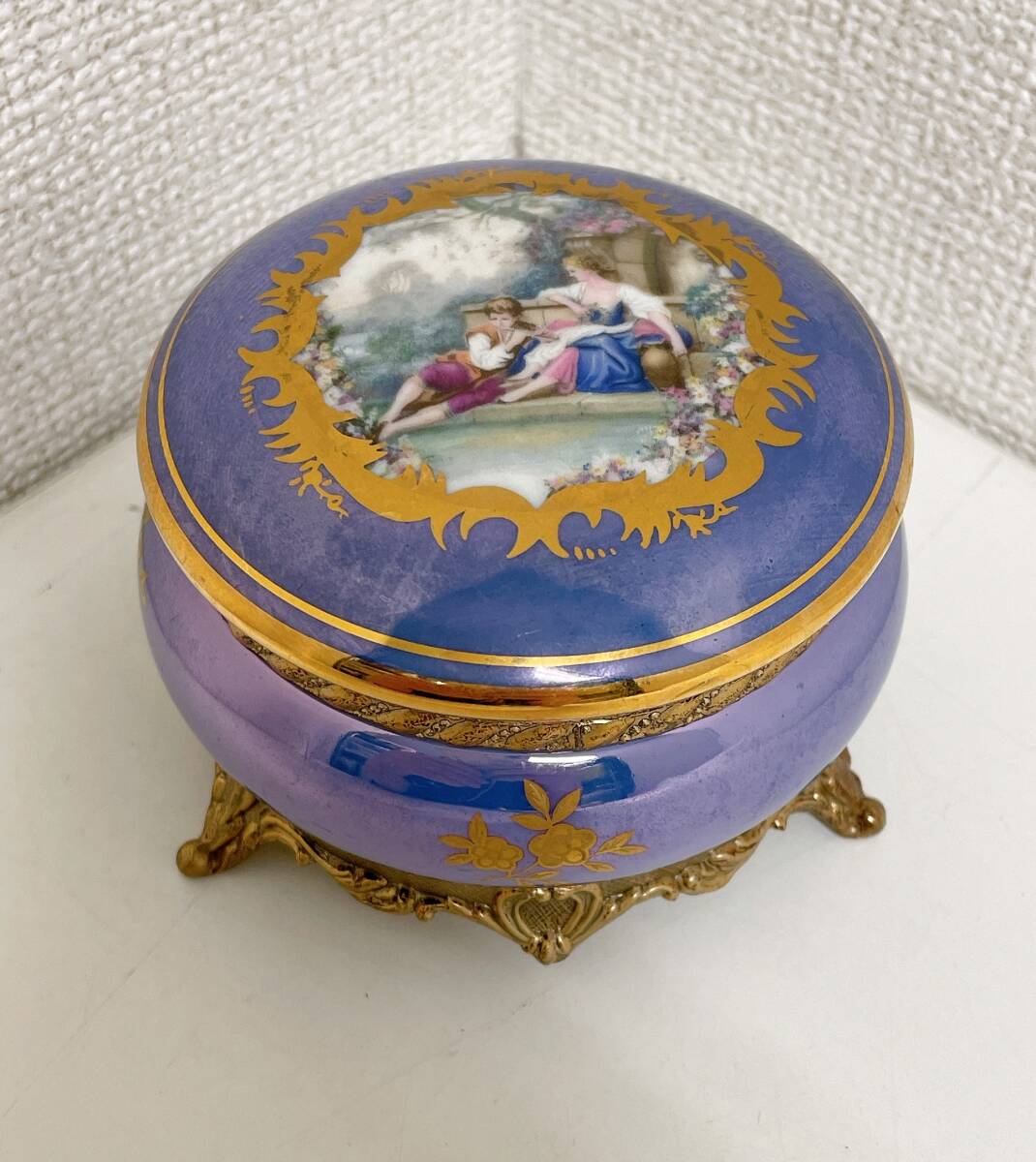 [ античный музыкальная шкатулка имеется jue Reebok s] керамика производства / интерьер / золотая краска / мужчина женщина. ./ сделано в Японии /A76-060