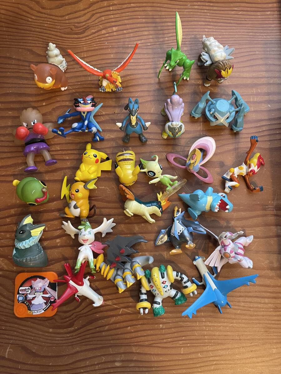 ポケモンの人形
