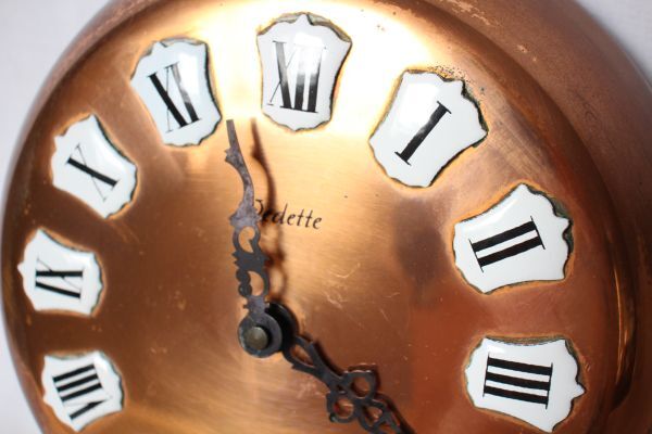 フランス ヴィンテージ VEDETTE 古い銅制の壁掛け時(shí)計(jì) お鍋の形 電池式 実働 美品