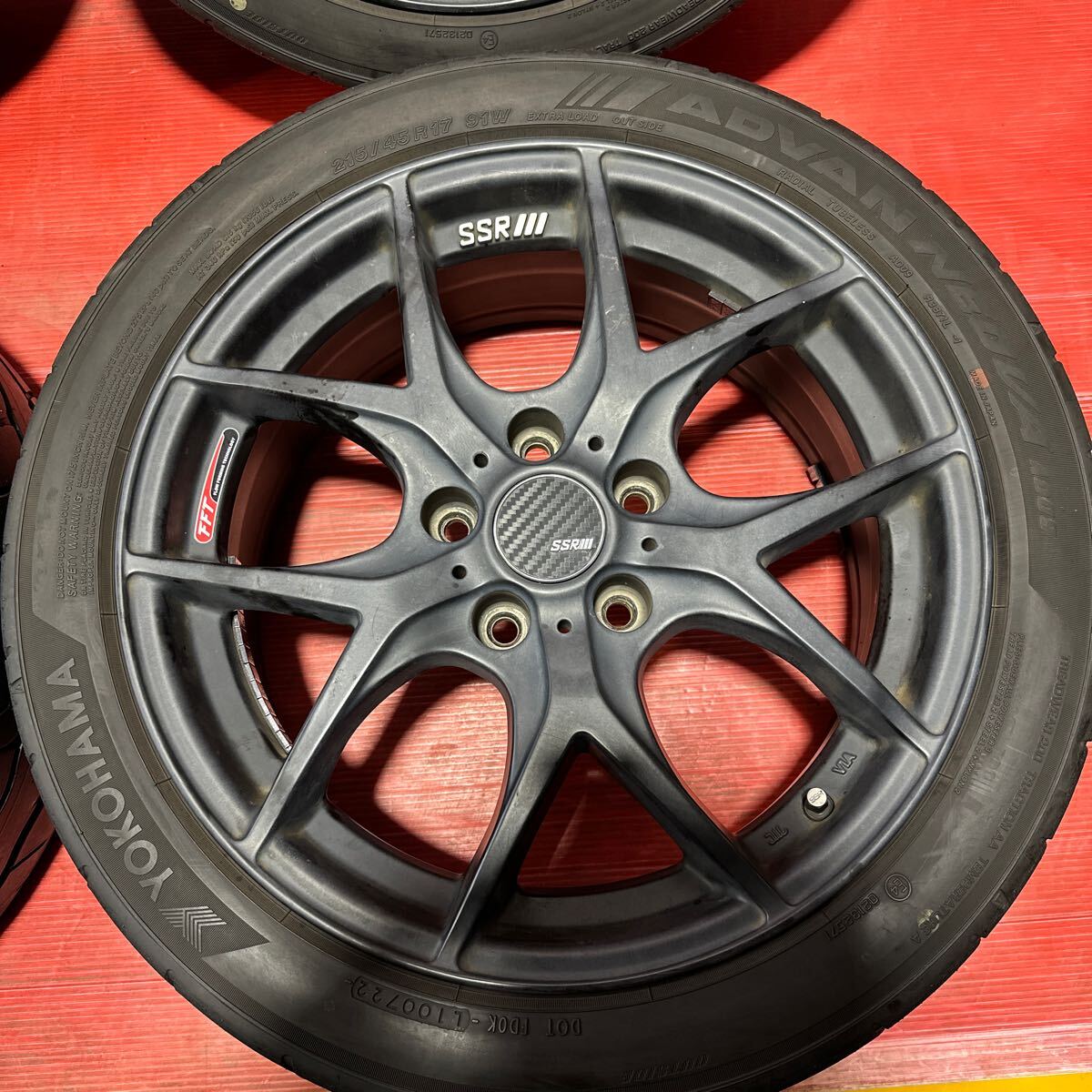 SSR GTV03 17インチ 7J 114.3-5穴 +42 YOKOHAMA ADVAN NEOVA AD09 215/45R17(91W) 2022年国産 山あり 4本セット_画像3
