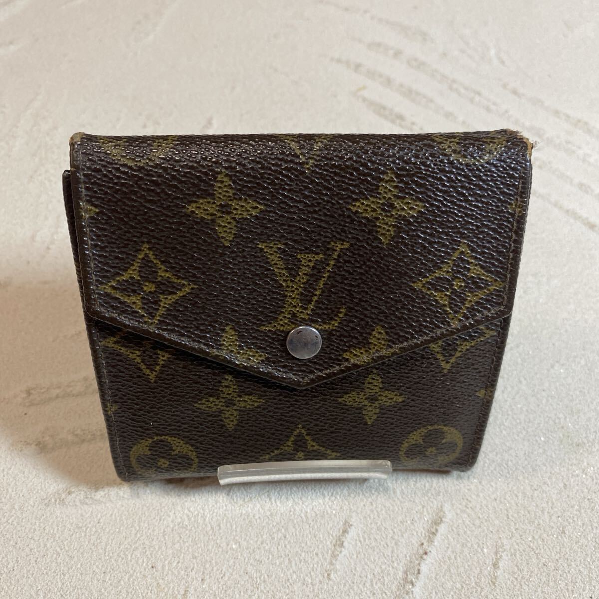 LOUIS VUITTON(ルイヴィトン) エピ ポルト モネ ビエ カルト