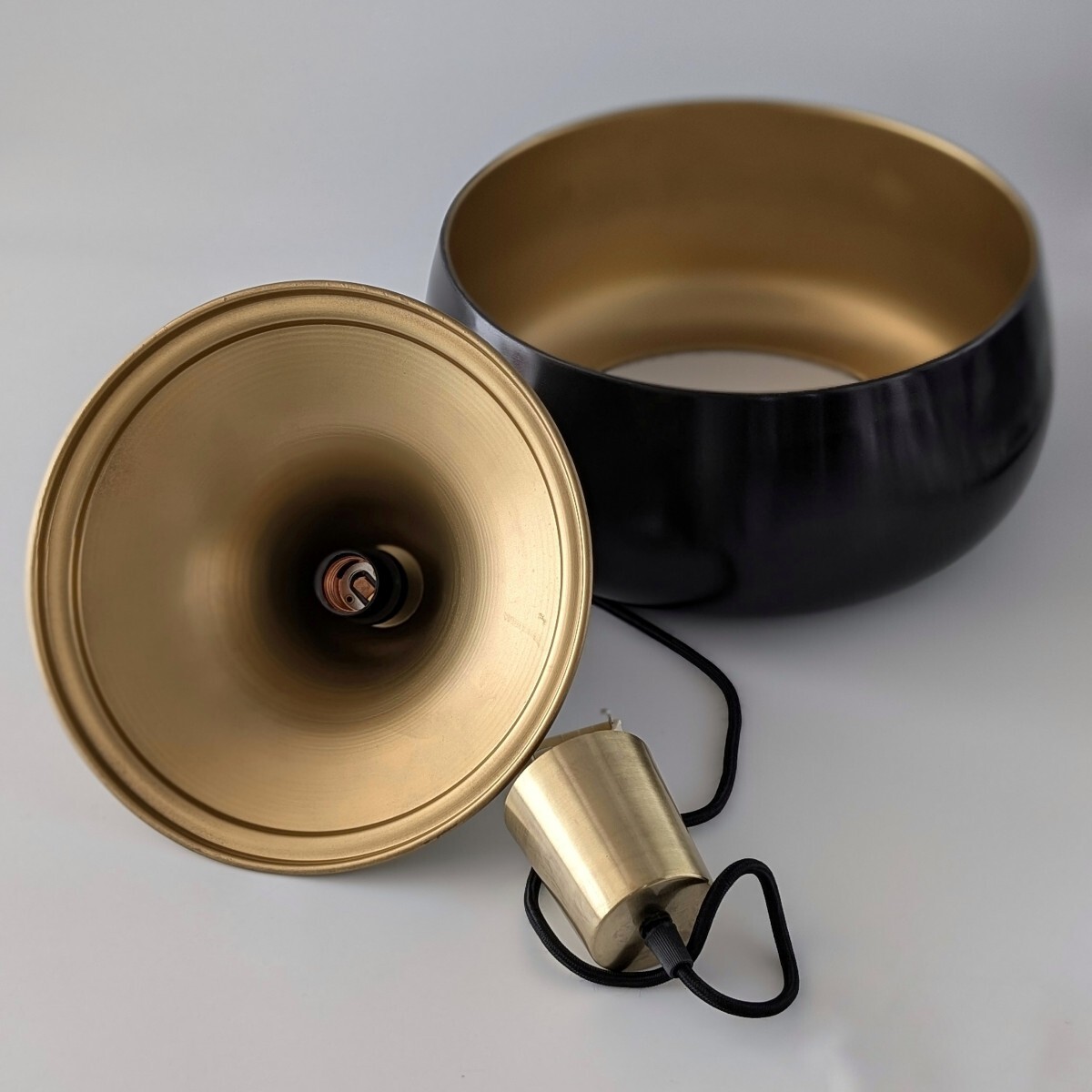 Pentolar ペントラー　ペンダントライト LED ミッドセンチュリー　廃盤 Pentolar ペントラー ペンダントライト LED ミッドセンチュリー 廃盤