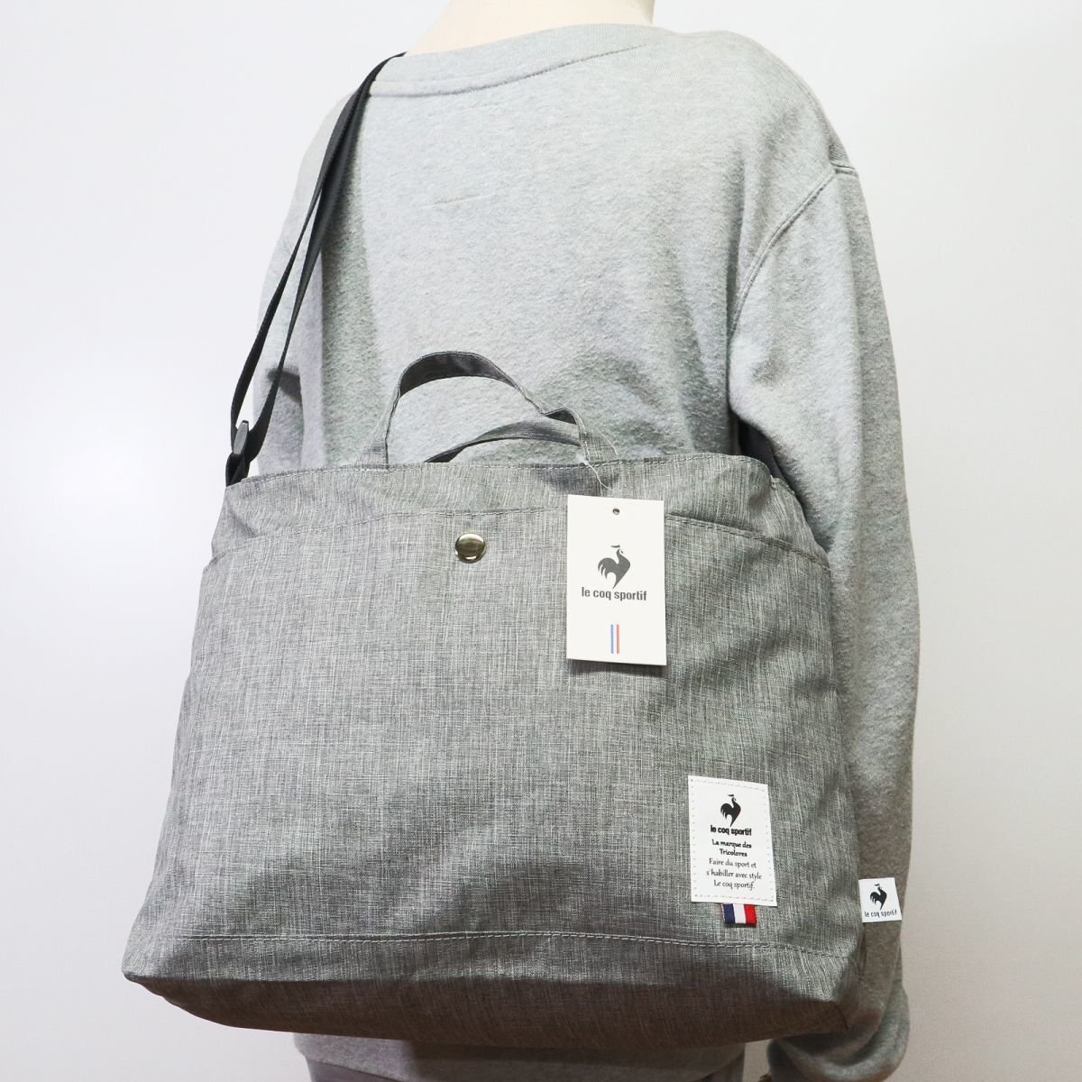 Le Coq le coq sportif новый товар легкий место хранения сила 2WAY..... плечо большая сумка сумка сумка портфель BAG пепел [36228-010] один шесть VCXZ