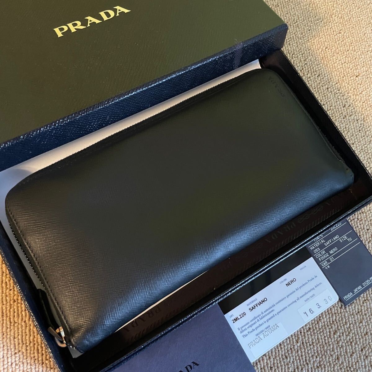 1円　美品　 PRADA プラダ　 ラウンドファスナー　 長財(cái)布　 サフィアーノ　 ウォレット　 大容量　財(cái)布　ブラック　付屬品有り