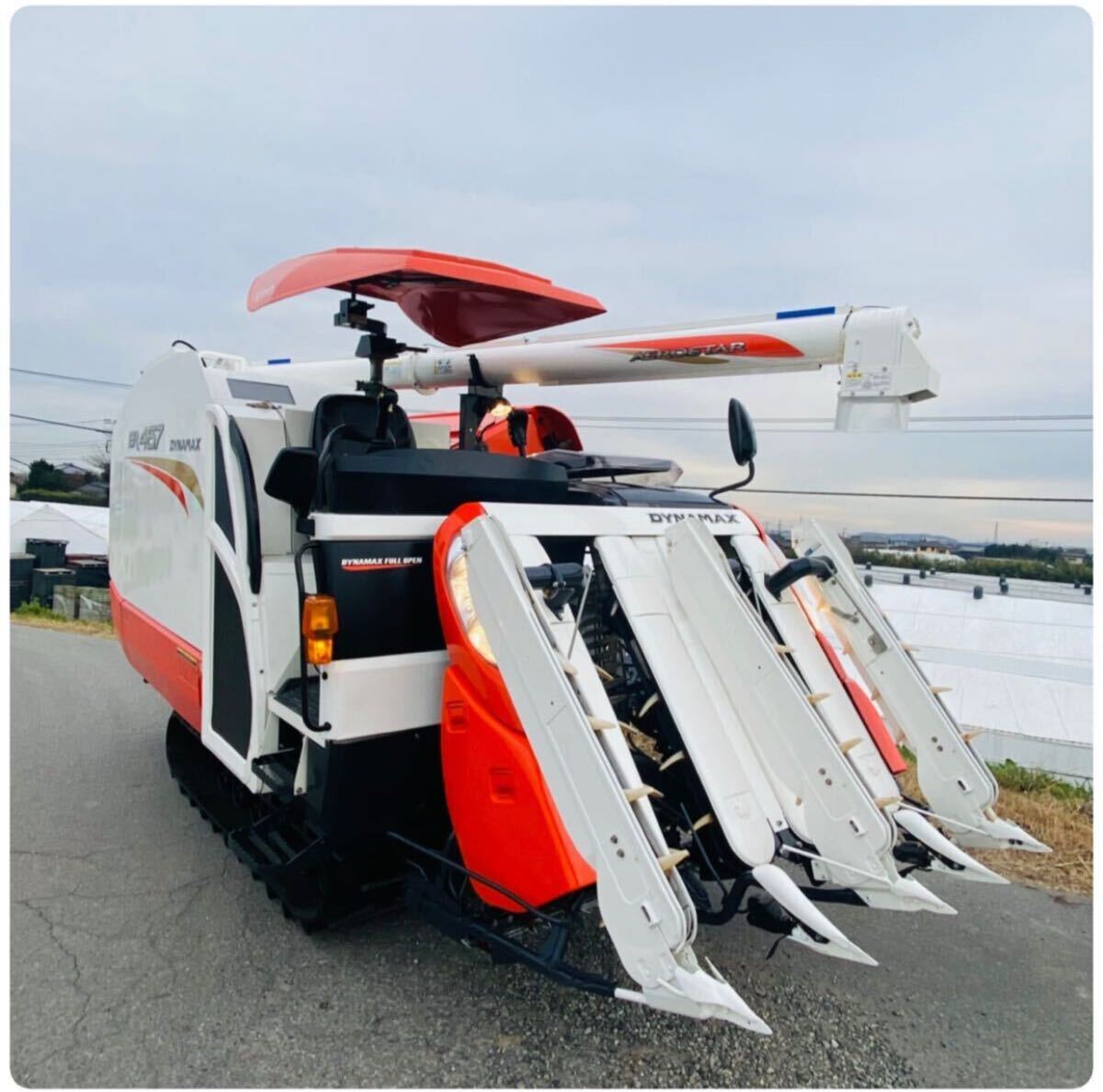  Kubota комбайн ER 467*4 статья .*67 лошадиные силы *4PC*317 час * дистанционный пульт бур *teba Ida имеется *
