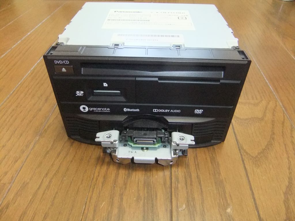 パナソニック 10インチ フローティングナビ CN-F1X10LD【本體のみ】