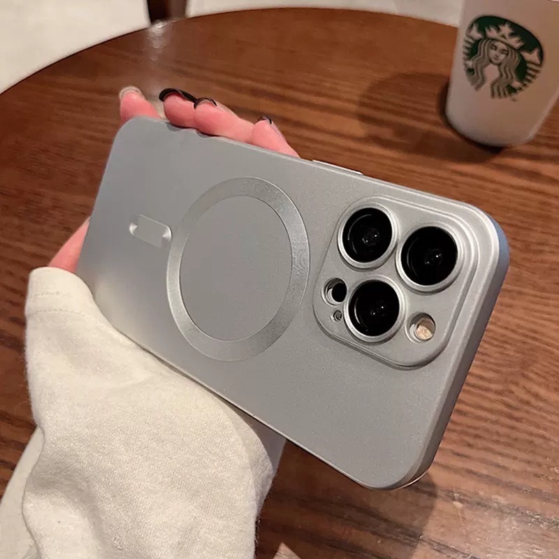 iphone15ケース カーバー スタンド付き　透明　お洒落　韓国　軽量 ケース 耐衝撃 高品質　シルバーQ