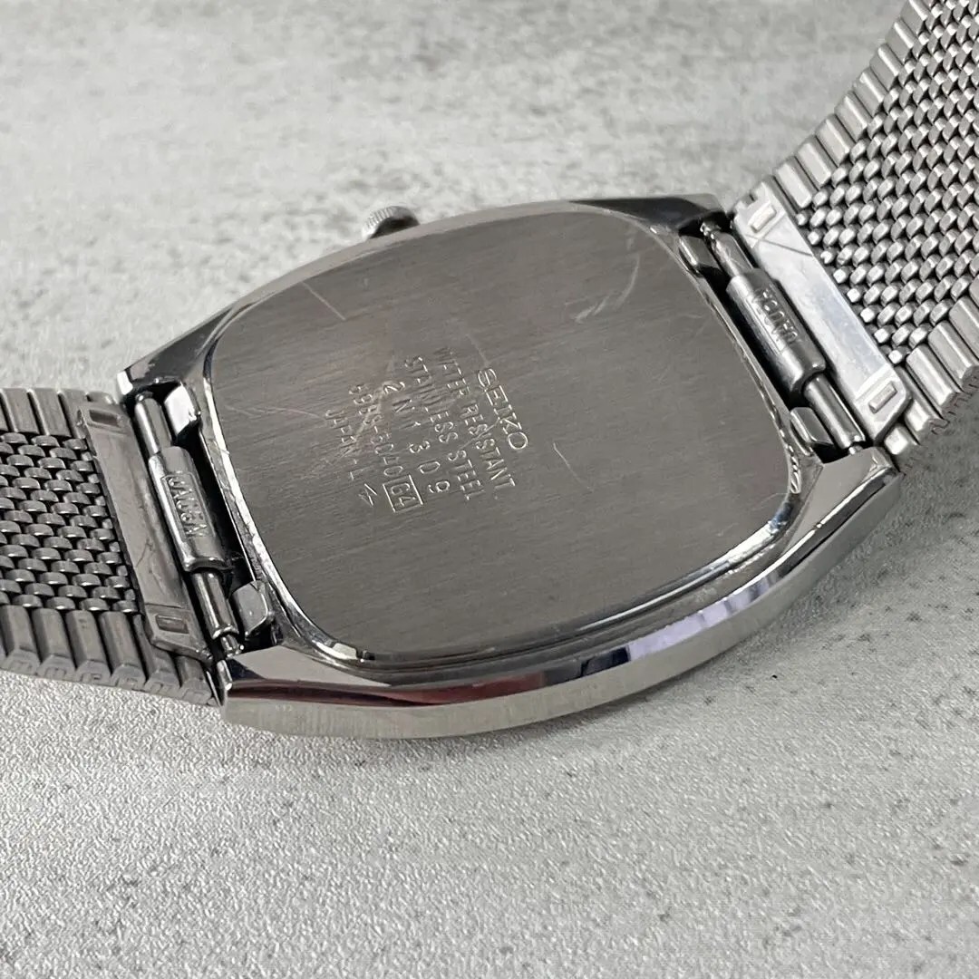稼動品 SEIKO セイコー 旧クォーツマーク デイデイト スクエア 腕時計 稼動品 SEIKO セイコー 旧クォーツマーク デイデイト スクエア