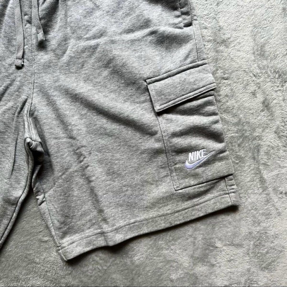 格安送料 XLサイズ 新品 NIKE ナイキ ハーフパンツ スウェット グレー フリース ショートパンツ カーゴパンツ 刺繍 LL DD7015-063