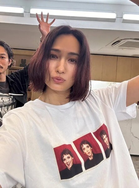 アイデア IDEA WINONA PHOTOBOOTH T-SHIRT アイデア IDEA WINONA PHOTOBOOTH T-SHIRT ウィノナライダー