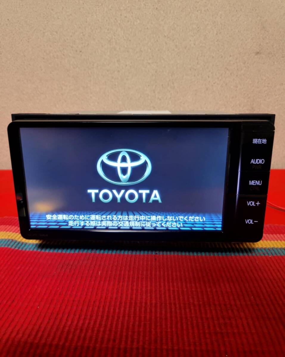 Toyota/ Toyota NSZT-W64/CD/DVD/SD/ Bluetooth /2014 карта данные / 4x4[ бесплатная доставка по всей стране ]