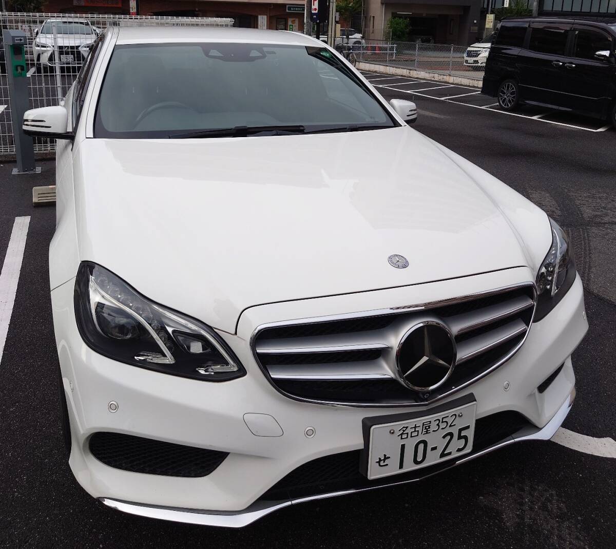２０１５年　メルセデスベンツ　W２１２后期　E２５０　AMGパッケージ　ワンオーナー?。罚?，４００KM　 実走行　記録簿付　事故歴なし 
