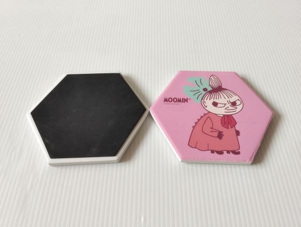 限定品!!　臺灣　康是美　COSMED　即決?　正規(guī)品!!　MOOMIN　ムーミン?。Αˉ辚去毳撺ぁ～曉逋?コースター　2個セット　?