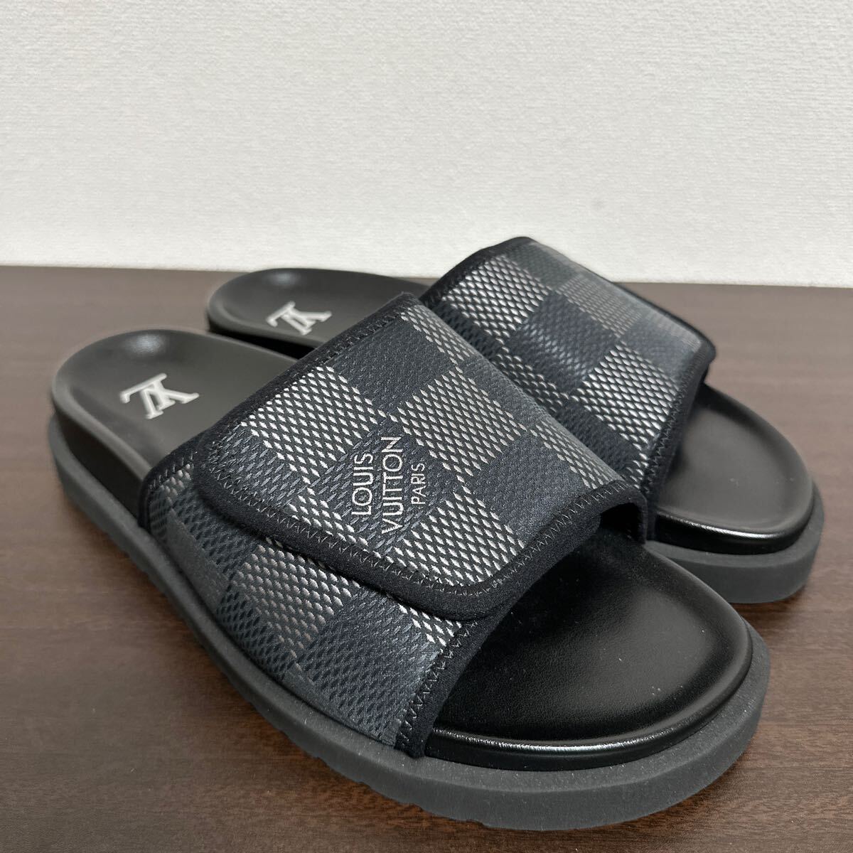 ルイヴィトン サンダル ダミエ サイズ25.5センチ 新品同様】LOUIS VUITTON ルイヴィトン 現行品 マイアミ