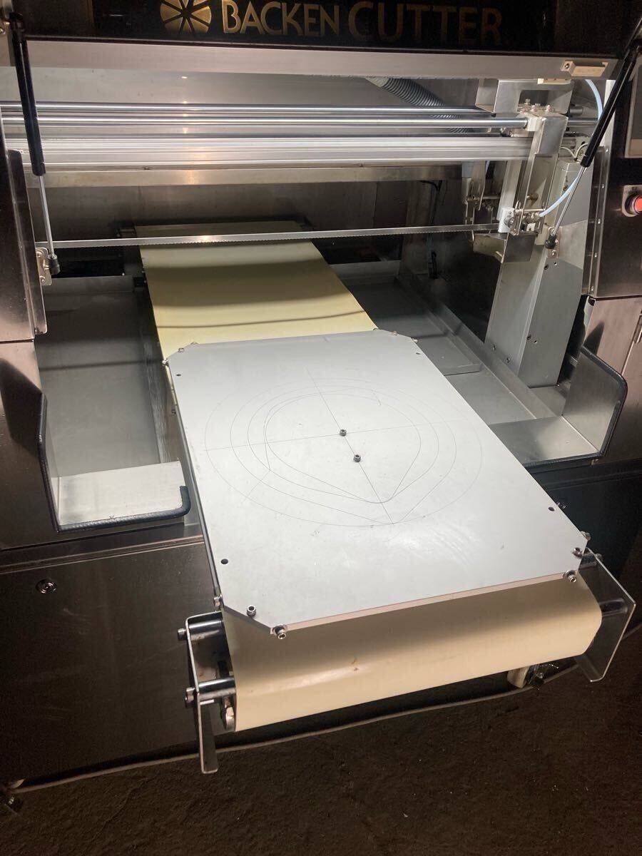 七洋製作所　Backen Cutter バッケンカッター　ケーキカッター　スライサー　200V 洋菓子　ホテルバイキング　保証登録可能！　　_画像5