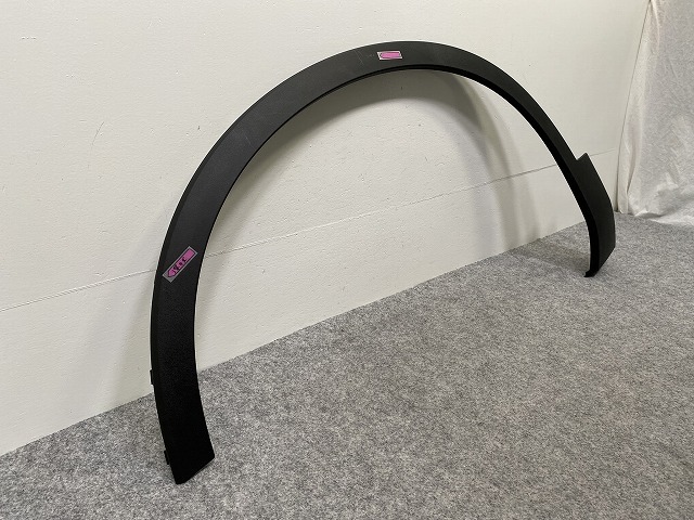 新品!XC40 左 フロント フェンダーアーチモール/オーバーフェンダー 31448344 31448324 素地 ボルボ(142979)_画像2