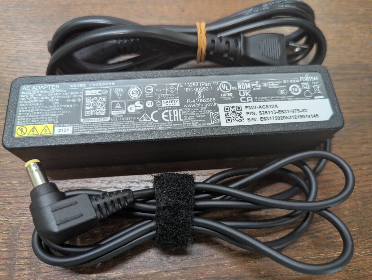 FUJITSU 19V3.42A FMV-AC512A ACアダプタ-